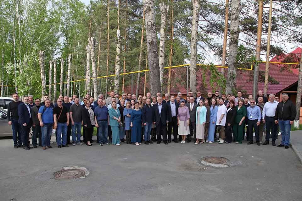 Электрокомпоненты лучший дилер Тюменского аккумуляторного завода в 2025 году