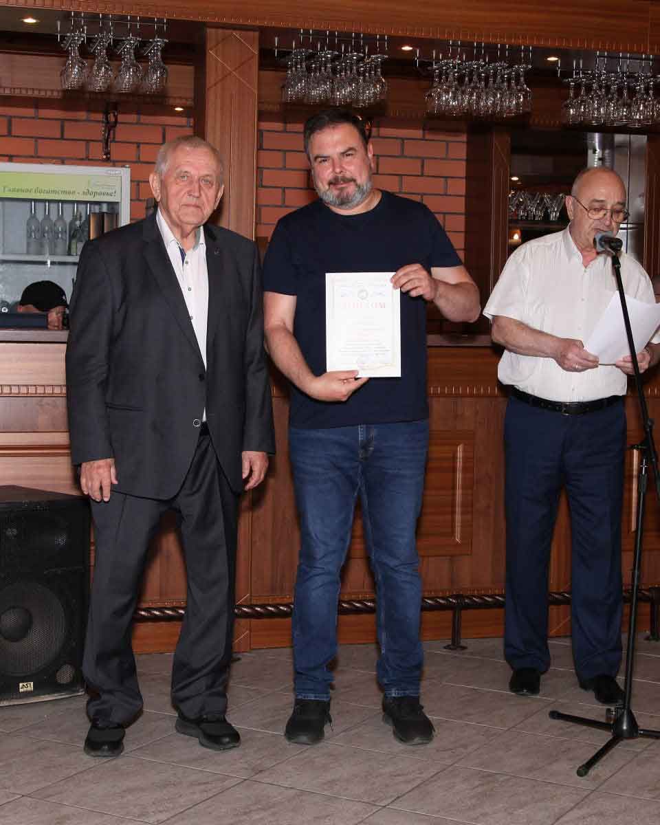 Награждение ООО «Электрокомпоненты» на встрече дилеров Тюменского аккумуляторного завода в 2026 году